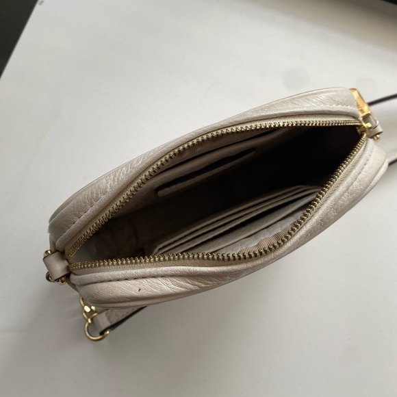 Michael Kors Hamilton Small Crossbody - Picture 3 of 5